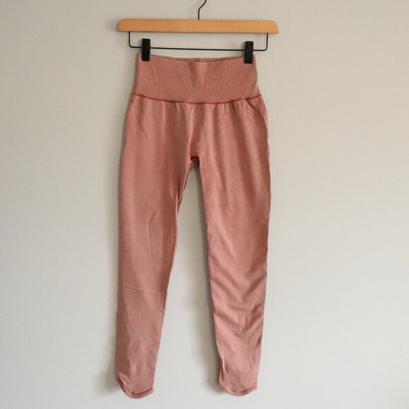 Gymshark Studio Women's Blush Seamless Embroidered Activewear High Rise Leggings - Picture 1 of 10